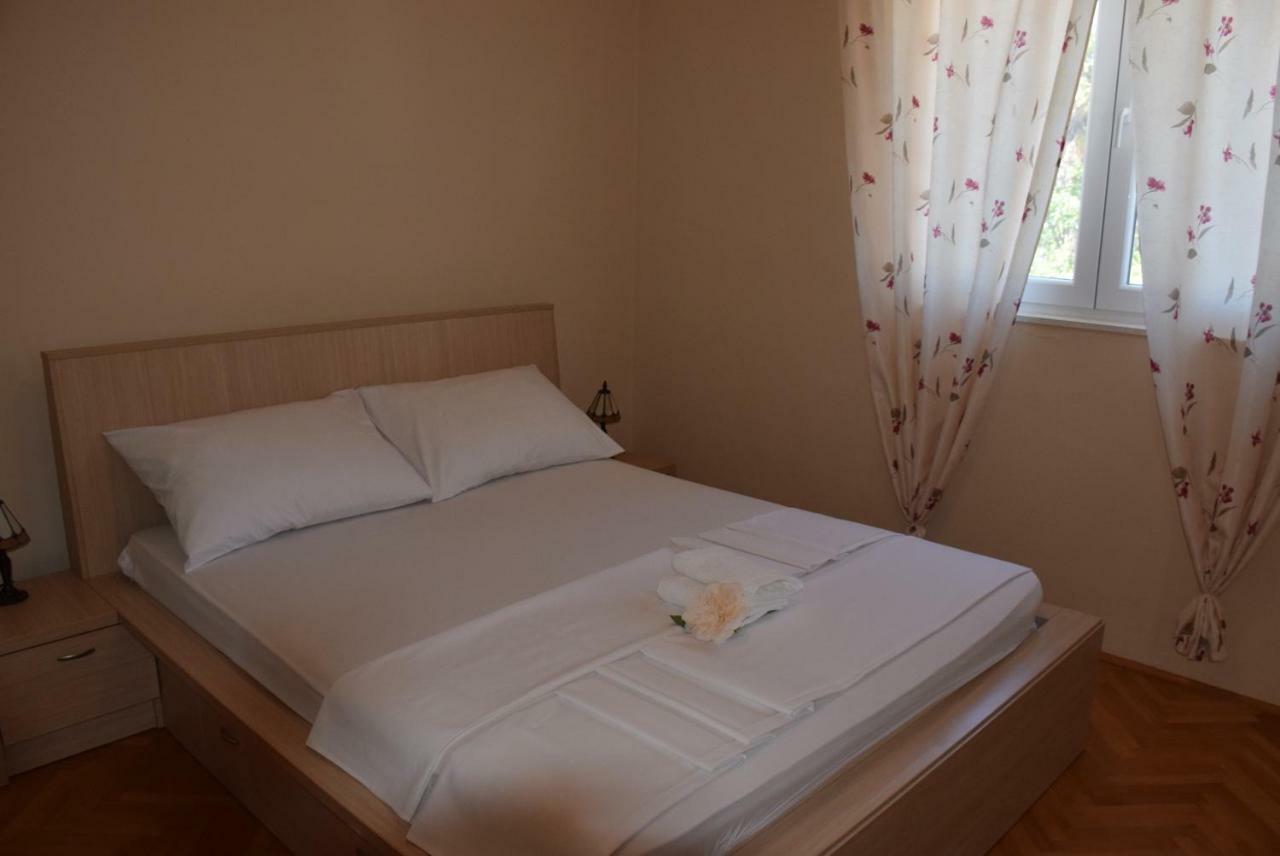 Apartments Zelic Водице Екстериор снимка