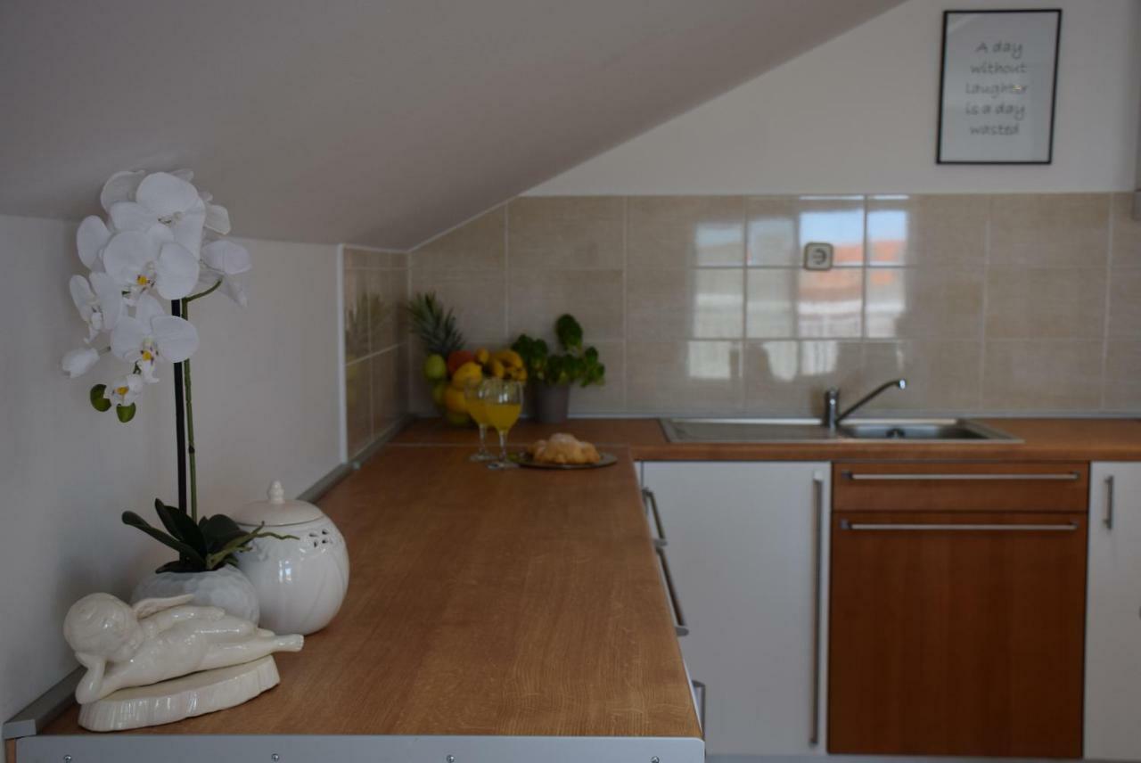 Apartments Zelic Водице Екстериор снимка