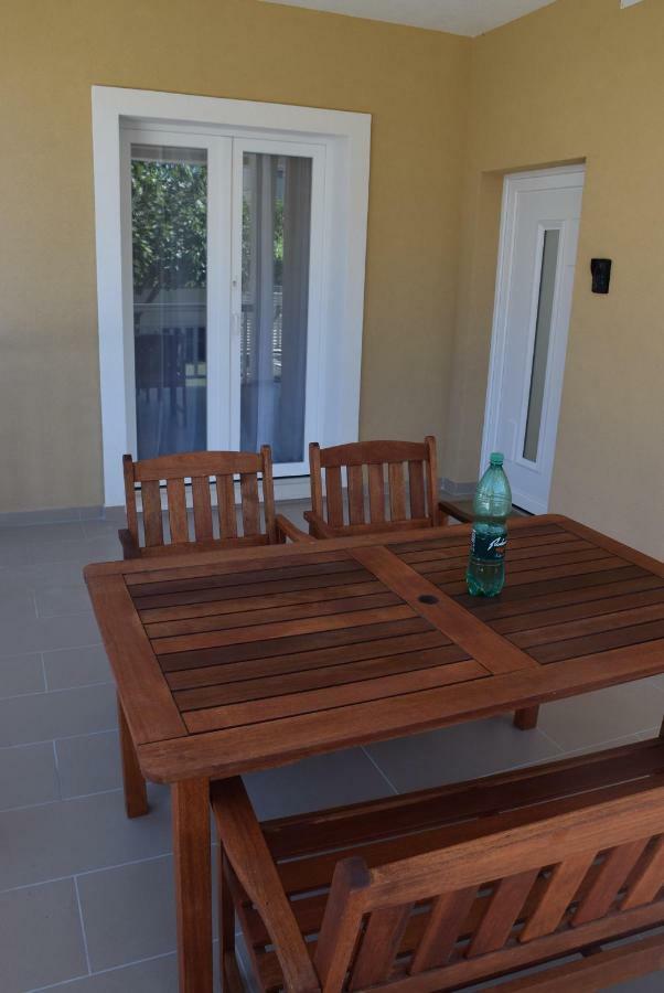Apartments Zelic Водице Екстериор снимка