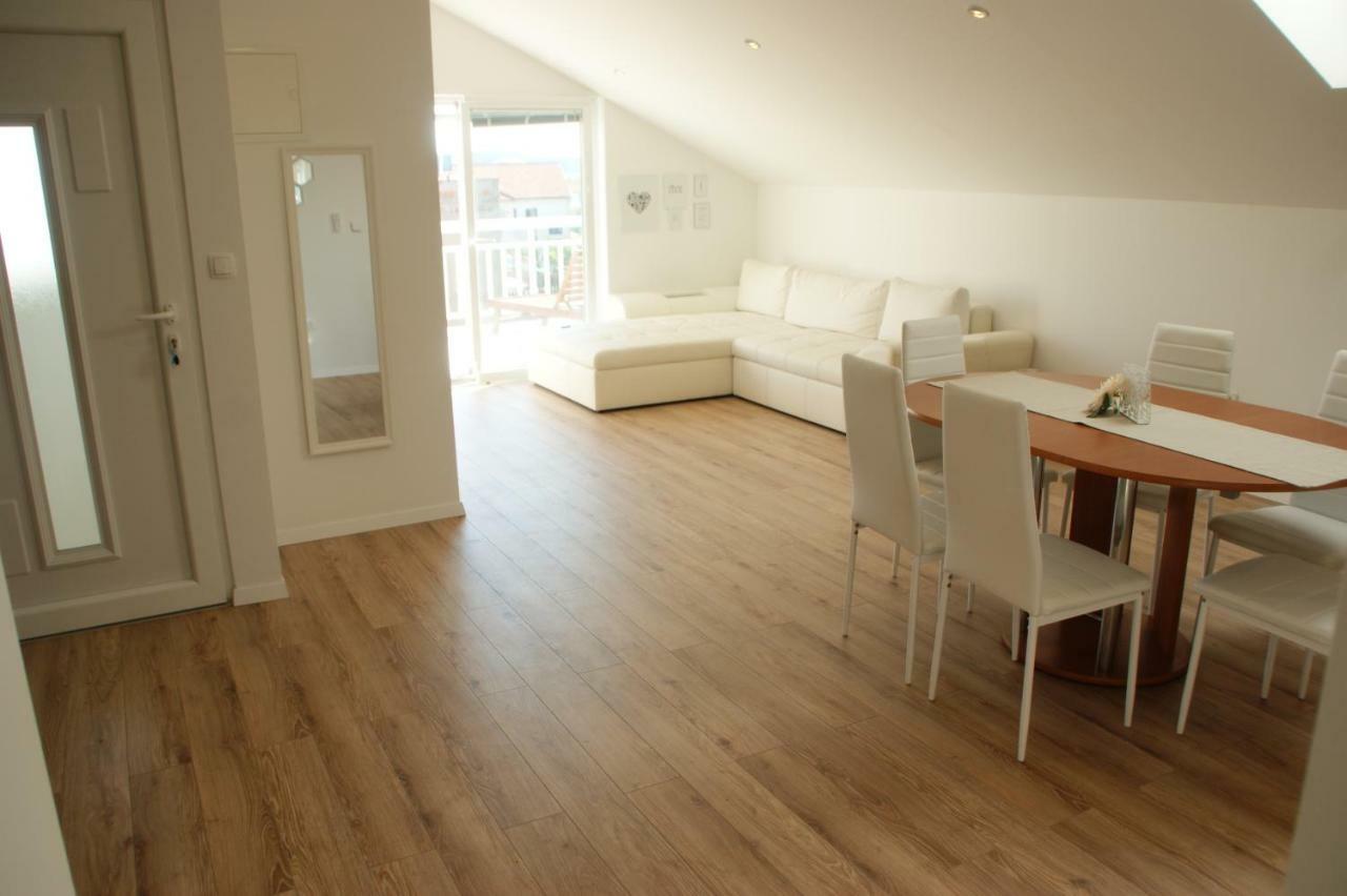 Apartments Zelic Водице Екстериор снимка