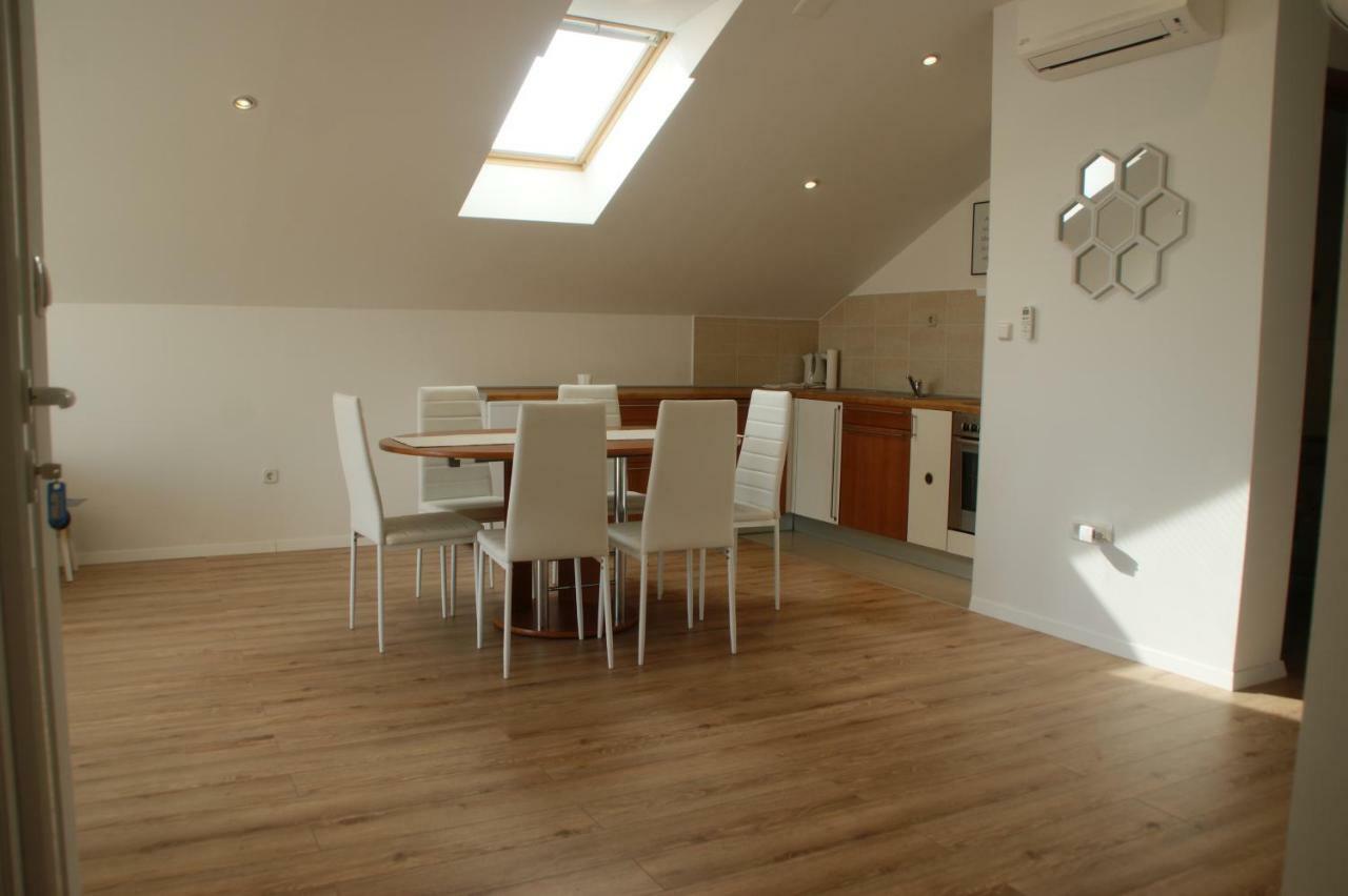 Apartments Zelic Водице Екстериор снимка